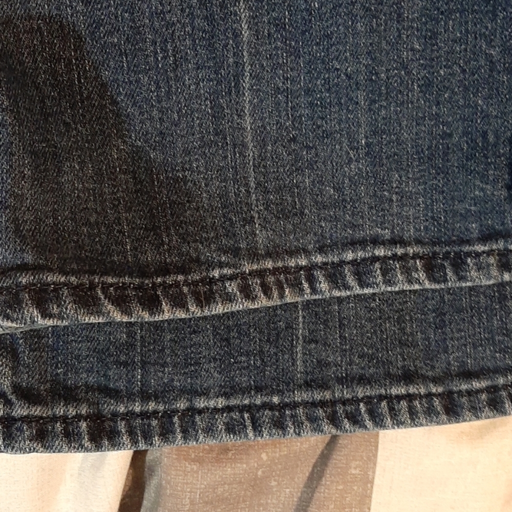 Jeans - Picture 2 of 4
